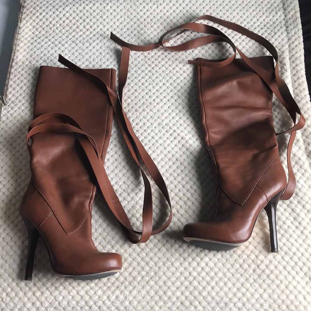 Bebe Raquel brown leather tie up boots Brand New Size 7B never worn